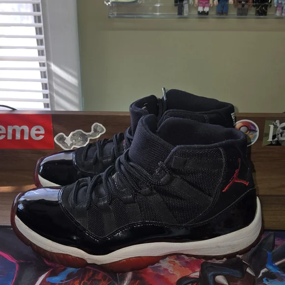 Jordan 11 Retro In Bred Colorway 8.5m